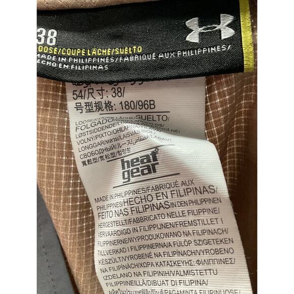 Under Armour Men's Bermuda Shorts - Beige - Size 38 - Picture 3 of 4